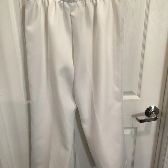 Alfred Dunner ladies white dress pants - Picture 8 of 8
